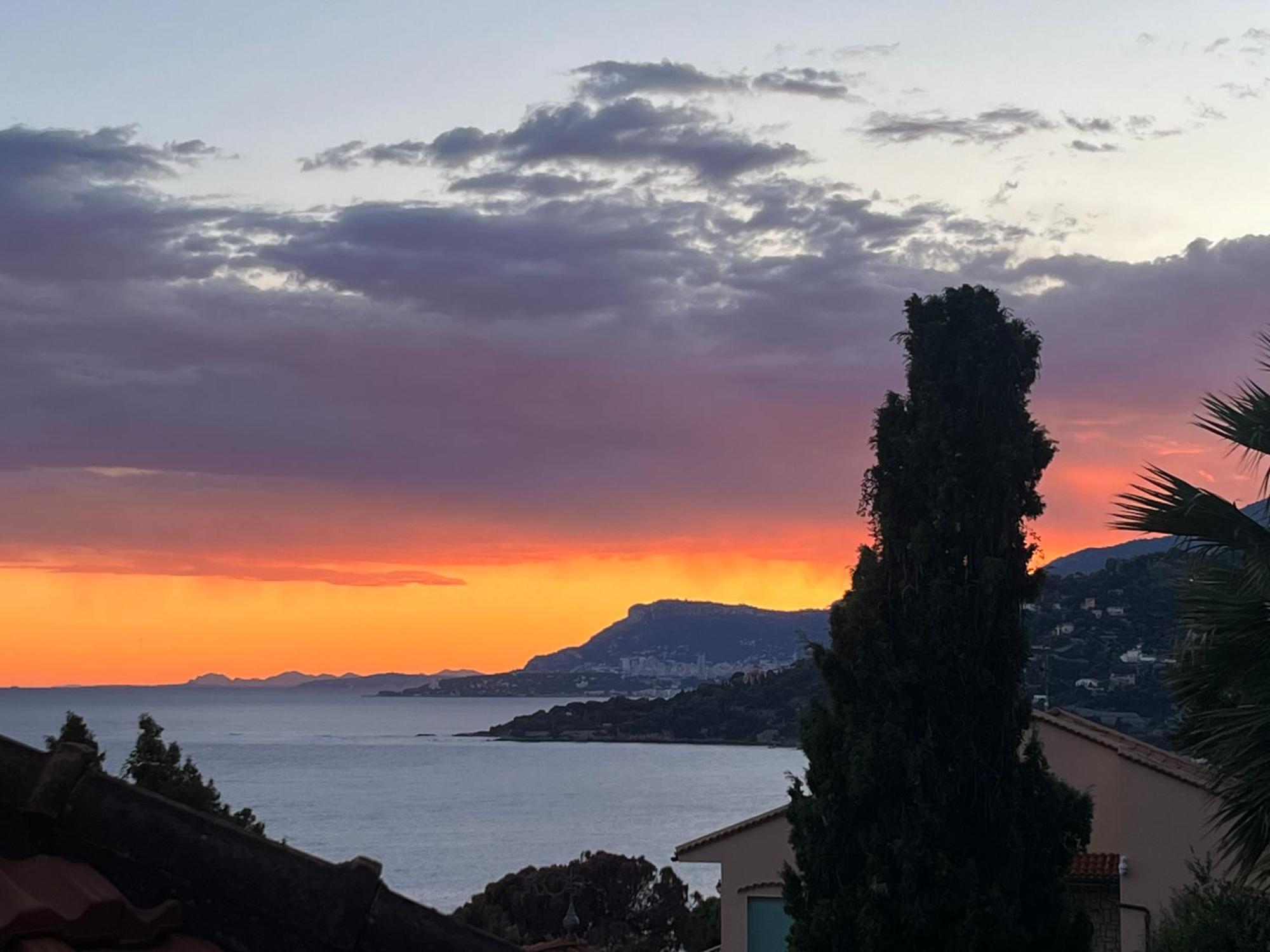 Willa Casa Monnalisa - Calandre Sabbie Oro Ventimiglia Zewnętrze zdjęcie